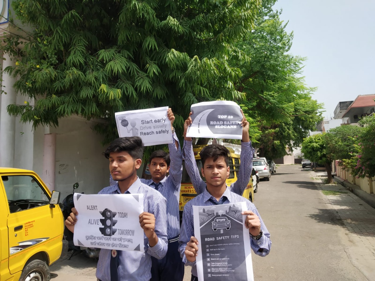 Red Rose Senior Secondary School Rajajipuram Lucknow